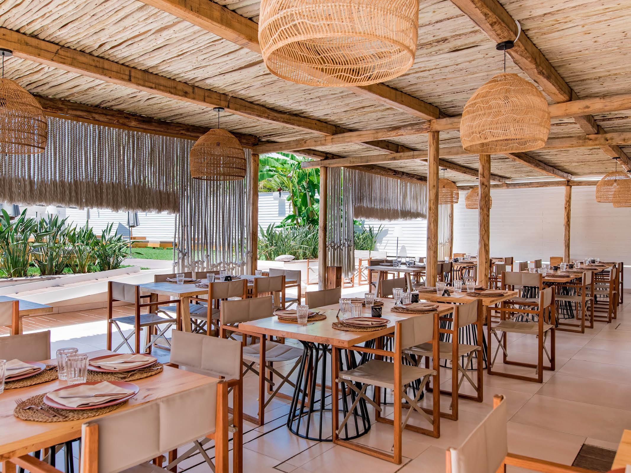CUMEJA Beach Club & Hotel Baia Domizia Zewnętrze zdjęcie