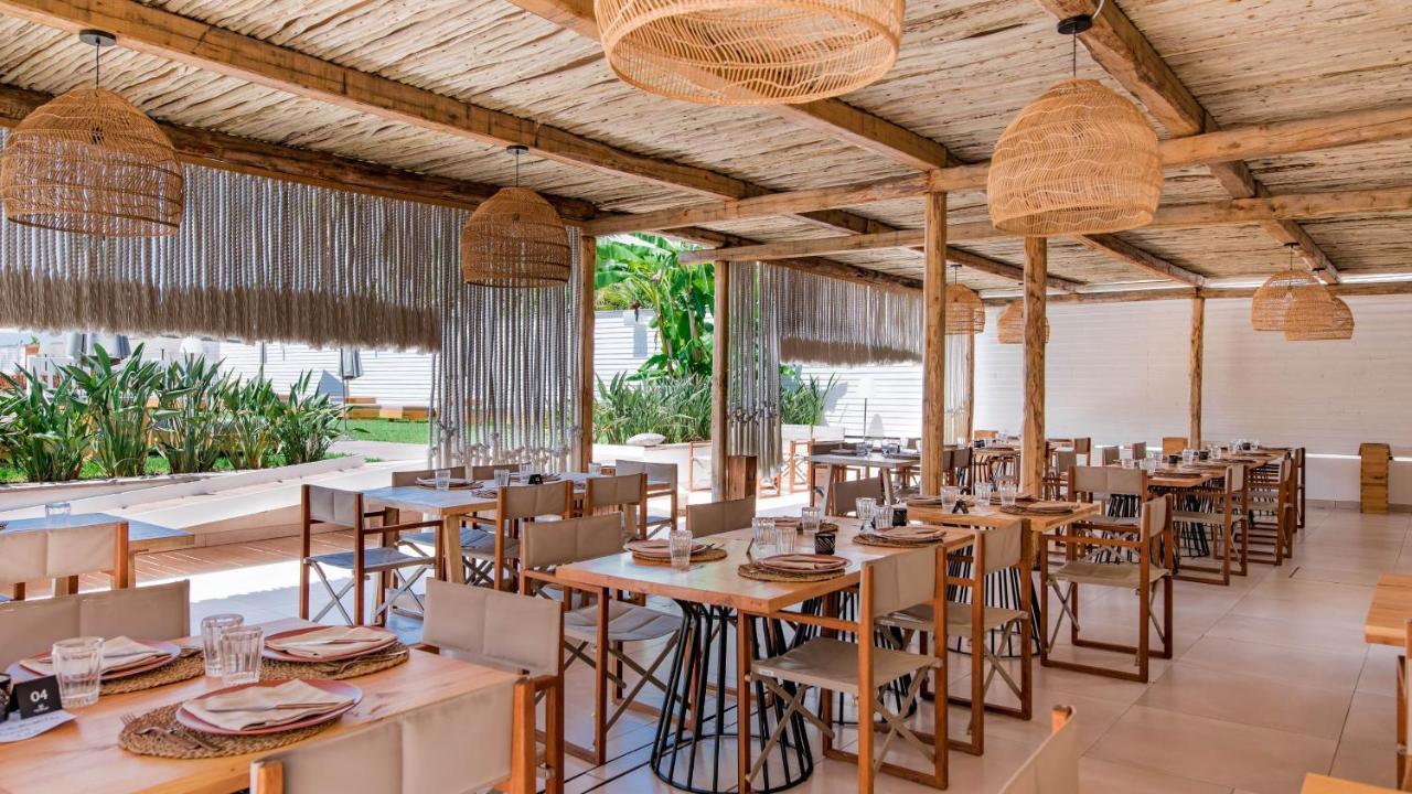 CUMEJA Beach Club & Hotel Baia Domizia Zewnętrze zdjęcie