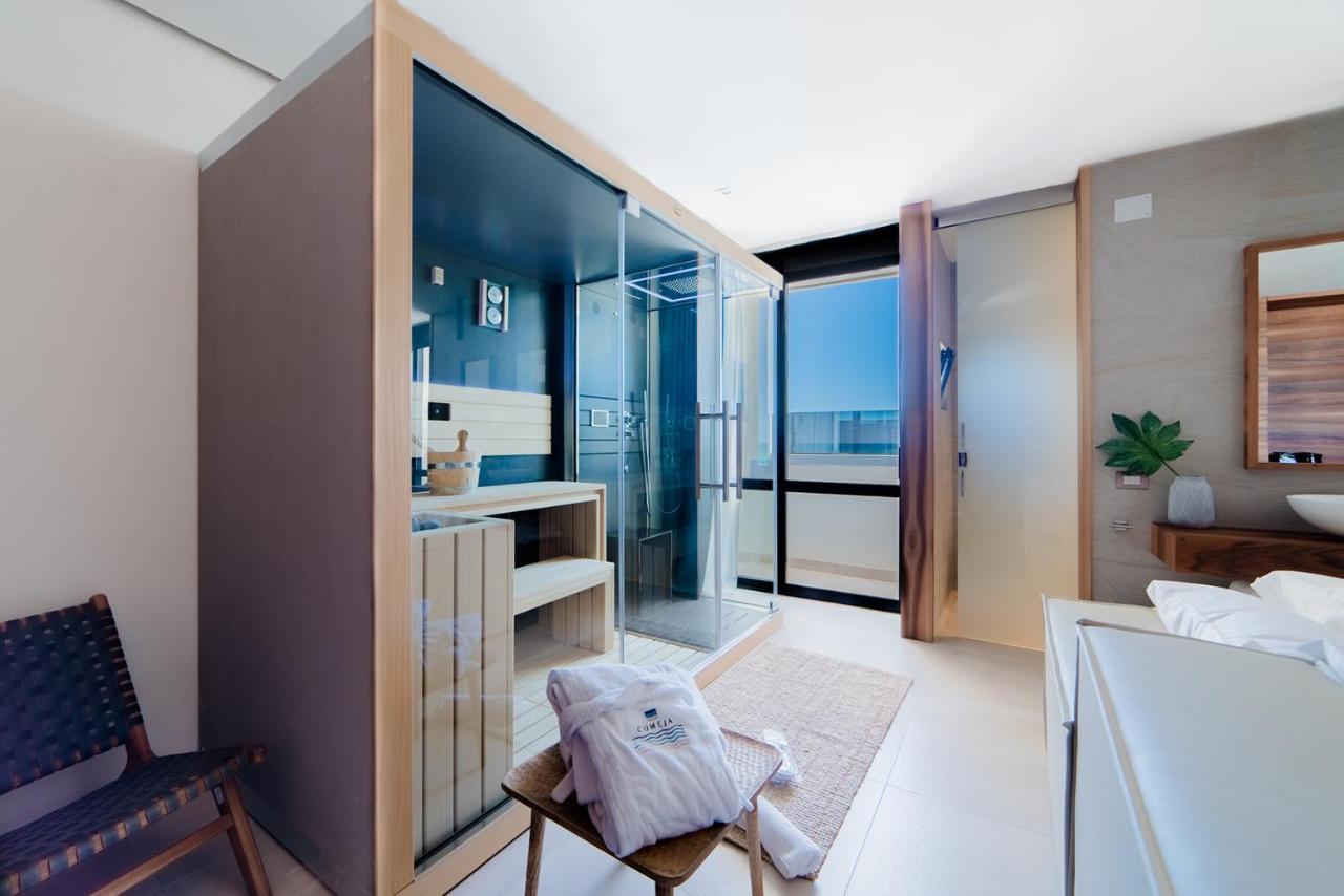 CUMEJA Beach Club & Hotel Baia Domizia Zewnętrze zdjęcie