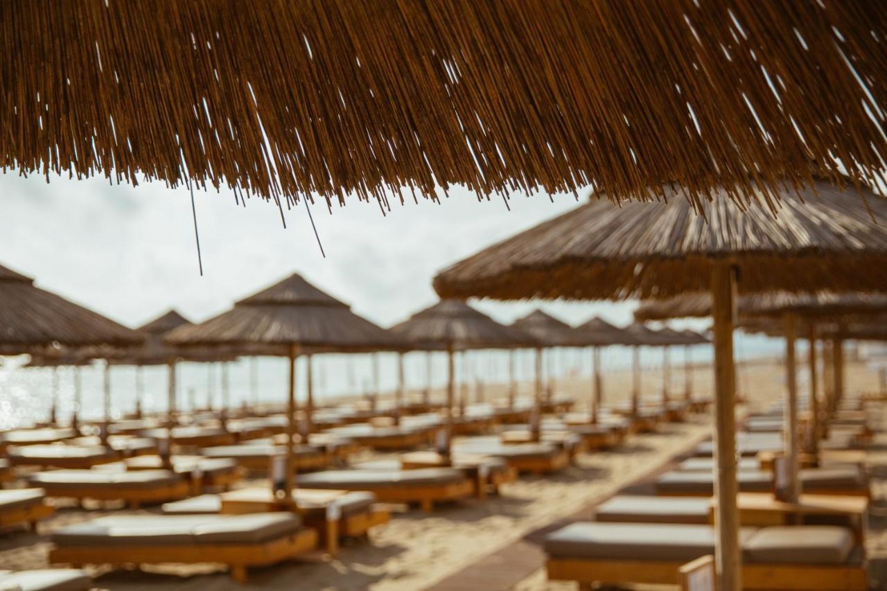 CUMEJA Beach Club & Hotel Baia Domizia Zewnętrze zdjęcie
