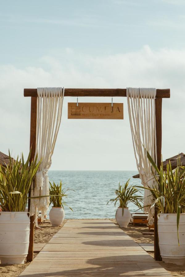 CUMEJA Beach Club & Hotel Baia Domizia Zewnętrze zdjęcie