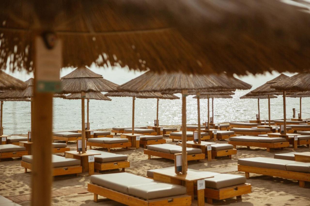 CUMEJA Beach Club & Hotel Baia Domizia Zewnętrze zdjęcie